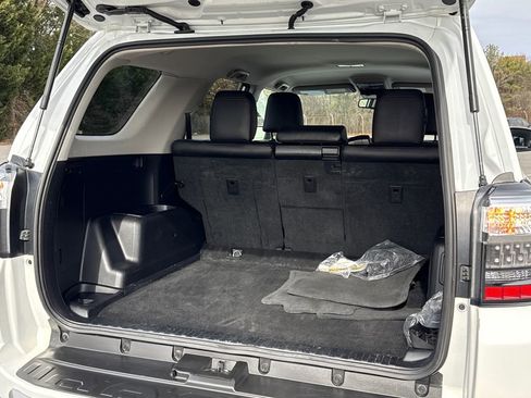 Used 2024 Toyota 4Runner TRD Off-Road Premium image 17