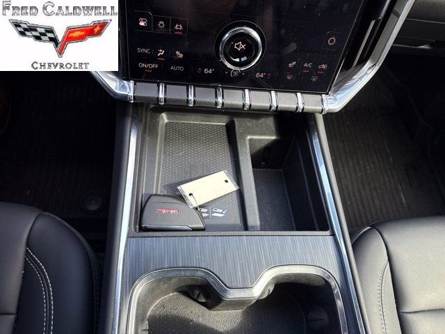 Used 2025 GMC Acadia Elevation w/ Elevation Premium Package FWD image 14
