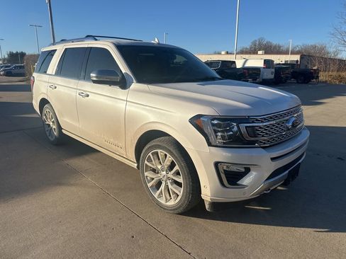 Used 2019 Ford Expedition Platinum image 5