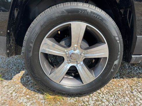Used 2016 Jeep Patriot High Altitude FWD image 10