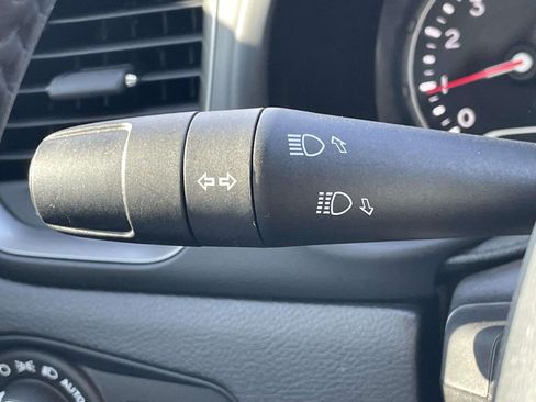 Used 2022 Jeep Renegade Limited w/ Sun, Sound & Wheels Group image 31