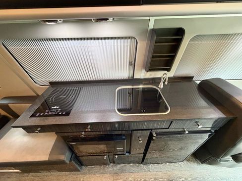 Used 2017 Mercedes-Benz Sprinter 3500 image 70
