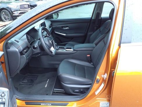 Certified 2024 Nissan Sentra SR w/ SR Premium Package image 4