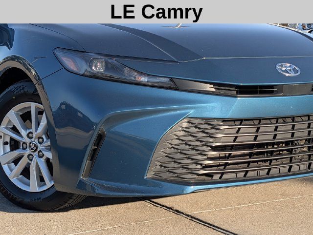Used 2025 Toyota Camry LE w/ Convenience Package FWD image 3