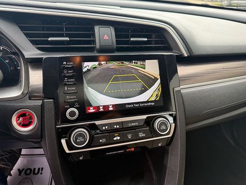Used 2020 Honda Civic Touring image 28
