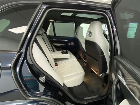 Used 2017 BMW X5 M image 39