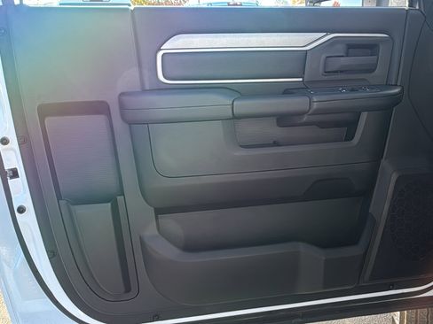 New 2026 RAM 5500 Tradesman w/ Chrome Appearance Group AWD/4WD image 17