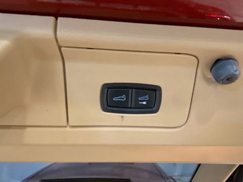 Used 2011 Porsche Panamera image 28