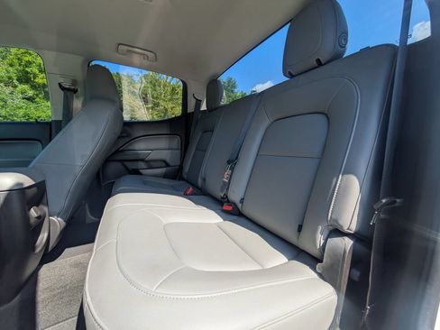 Used 2018 Chevrolet Colorado W/T w/ WT Convenience Package RWD image 27