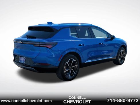 Used 2025 Chevrolet Equinox EV LT w/ Convenience Package image 5