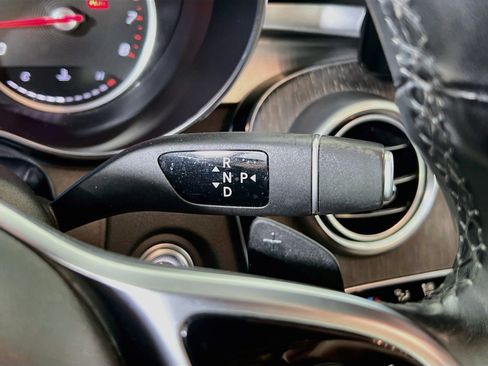 Used 2019 Mercedes-Benz C 300 4MATIC Sedan image 16