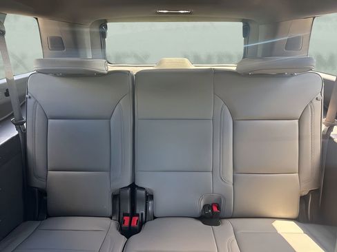 Used 2026 GMC Yukon XL Elevation w/ Elevation Premium Package AWD/4WD image 11