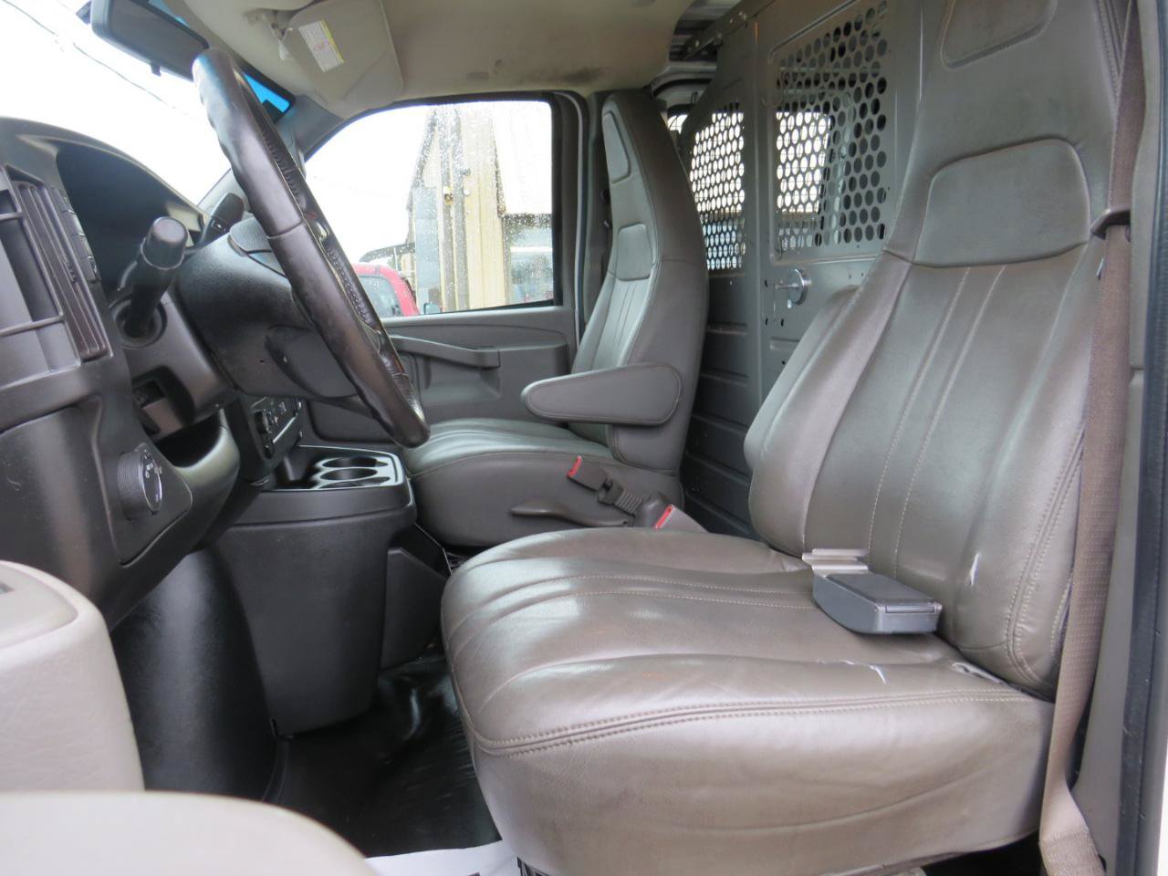 Used 2019 GMC Savana 2500 w/ Driver Convenience Package RWD image 22