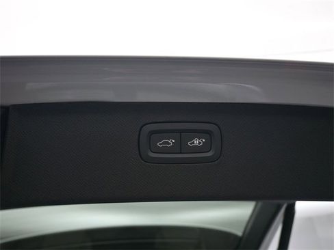 New 2026 Volvo XC90 B6 Ultra image 33