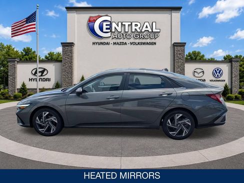 Certified 2025 Hyundai Elantra SEL FWD image 5