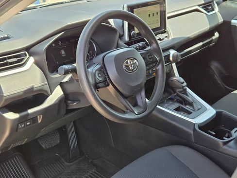 Used 2023 Toyota RAV4 LE FWD image 10
