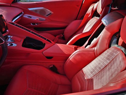 Used 2024 Chevrolet Corvette Stingray Coupe 2D w/ Z51 Performance Package image 9