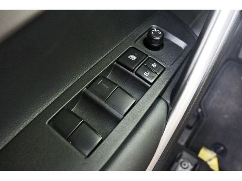 Used 2026 Toyota Corolla Cross L FWD image 23