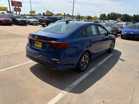Used 2021 Kia Forte LXS FWD image 5