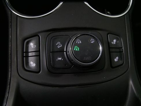 Used 2023 GMC Terrain SLE w/ Driver Convenience Package image 20