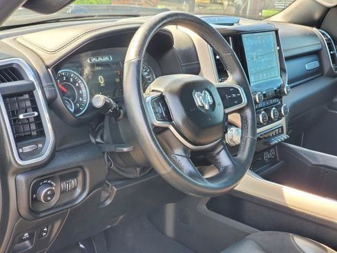 Used 2019 RAM 1500 Laramie AWD/4WD image 8