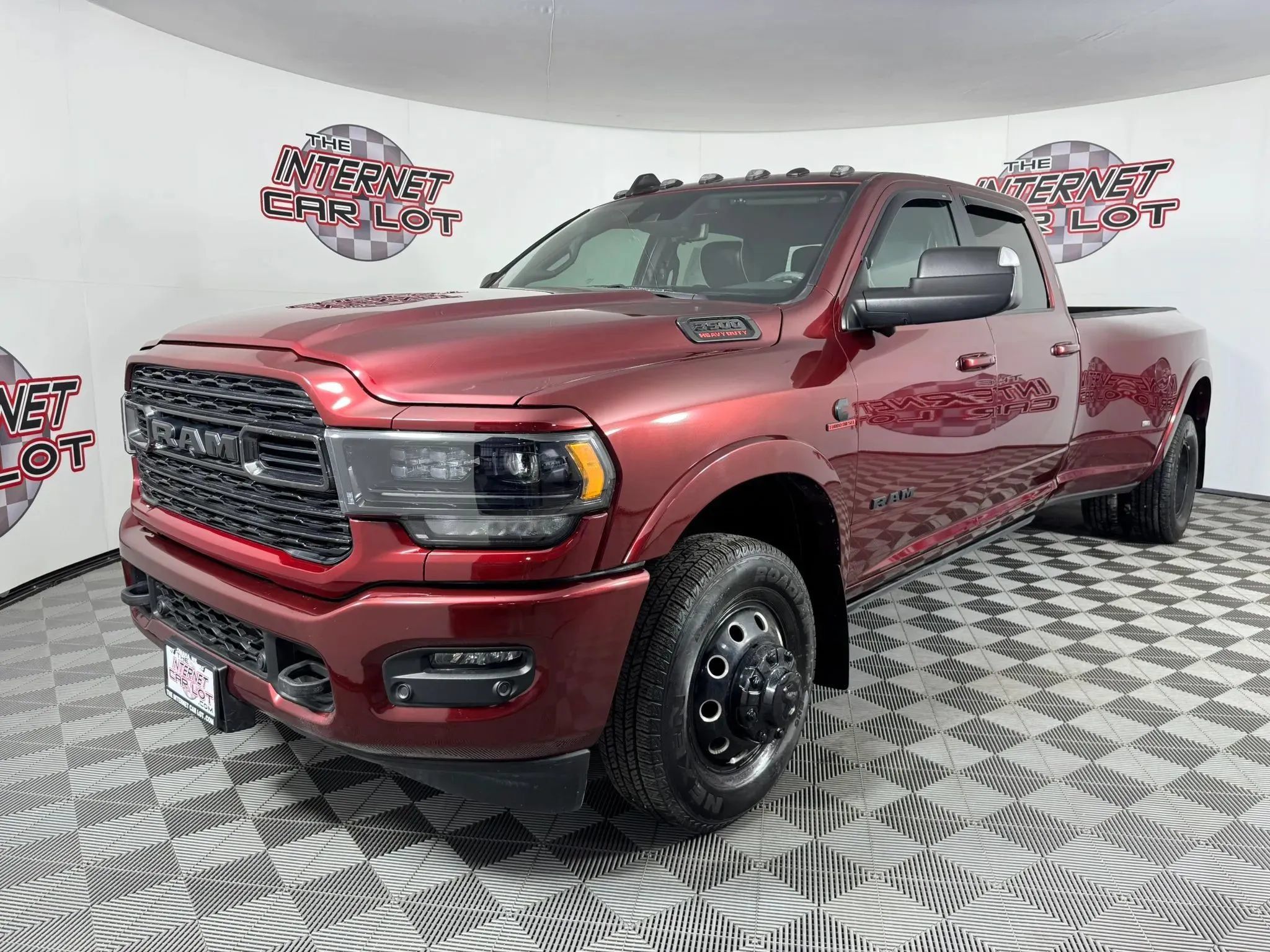 Used 2021 RAM 3500 Limited w/ Max Tow Package AWD/4WD image 3
