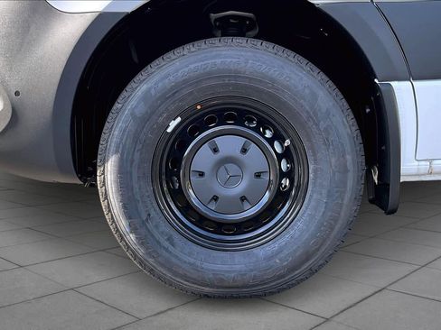 New 2026 Mercedes-Benz Sprinter 2500 image 11