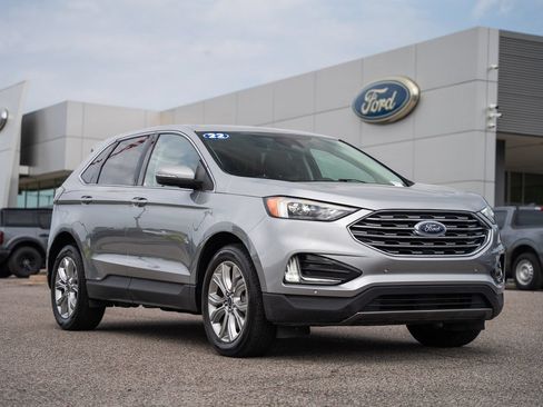 Used 2022 Ford Edge Titanium AWD/4WD image 1