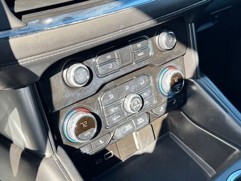 Used 2021 Chevrolet Tahoe LT image 13