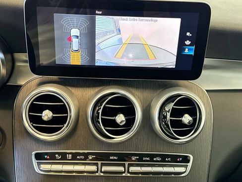Used 2022 Mercedes-Benz GLC 300 image 13