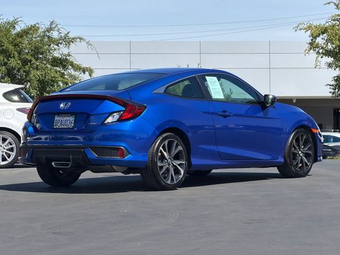 Used 2019 Honda Civic Sport image 2