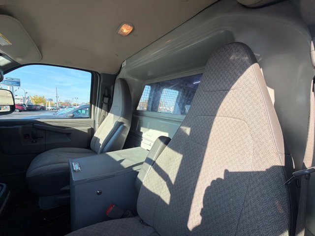 Used 2021 Chevrolet Express 2500 w/ Driver Convenience Package RWD image 43