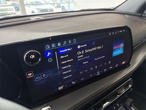 New 2026 Chevrolet Traverse LT w/ Midnight/Sport Edition image 26