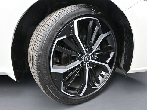 Used 2023 Nissan Altima 2.5 SR w/ SR Premium Package FWD image 37