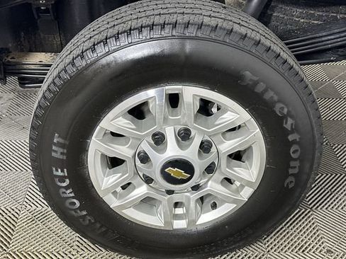 Used 2025 Chevrolet Silverado 2500 LT w/ Convenience Package AWD/4WD image 34