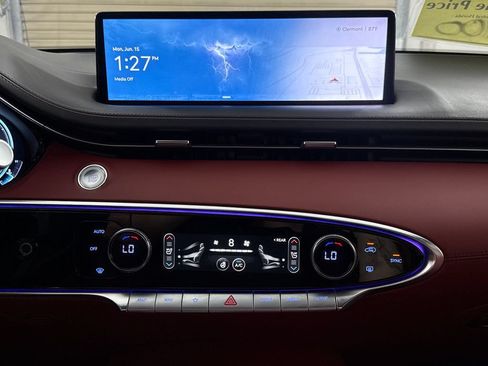 Certified 2023 Genesis GV70 2.5T w/ Sport Prestige Package AWD/4WD image 20