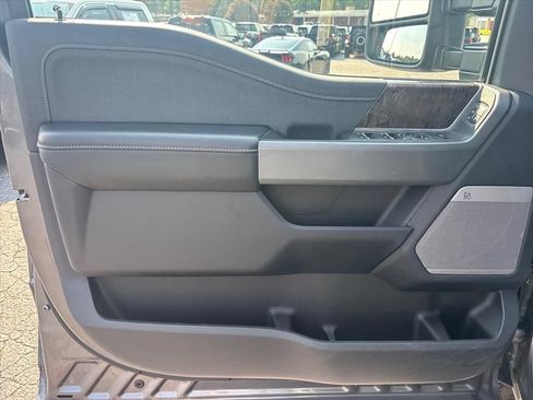 Used 2024 Ford F250 Lariat w/ Lariat Ultimate Package AWD/4WD image 26