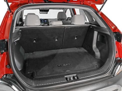 Used 2023 Hyundai Kona SE w/ Cargo Package image 8