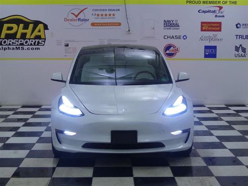 Used 2023 Tesla Model 3 Long Range image 2