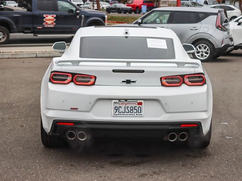 Used 2022 Chevrolet Camaro SS image 3
