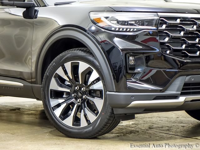 Used 2026 Ford Explorer Platinum w/ LUX Leather Package AWD/4WD image 4