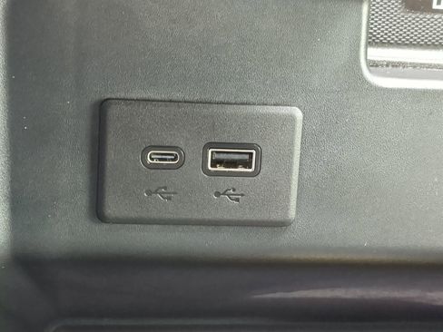 Used 2024 GMC Sierra 2500 Denali Ultimate image 24