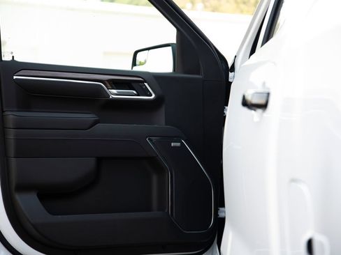 New 2026 Chevrolet Silverado 1500 LT Trail Boss w/ Convenience Package II AWD/4WD image 12