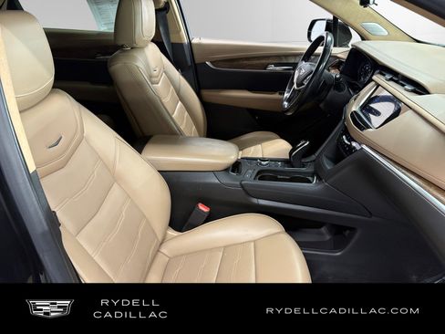 Used 2022 Cadillac XT5 Premium Luxury w/ Platinum Package AWD/4WD image 16