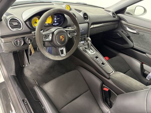 Certified 2021 Porsche 718 Boxster Spyder RWD image 26