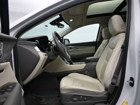 Used 2022 Cadillac XT5 Premium Luxury w/ Technology Package image 26