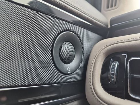 Used 2022 Lincoln Nautilus Reserve w/ Equipment Group 201A image 35