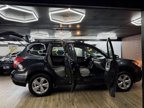 Used 2016 Subaru Forester 2.5i Limited AWD/4WD image 12