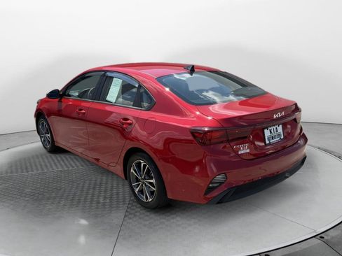 Used 2024 Kia Forte LXS w/ LXS Technology Package FWD image 5