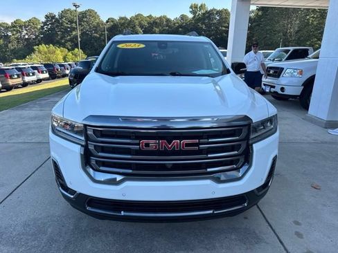 Used 2023 GMC Acadia AT4 w/ Technology Package AWD/4WD image 2